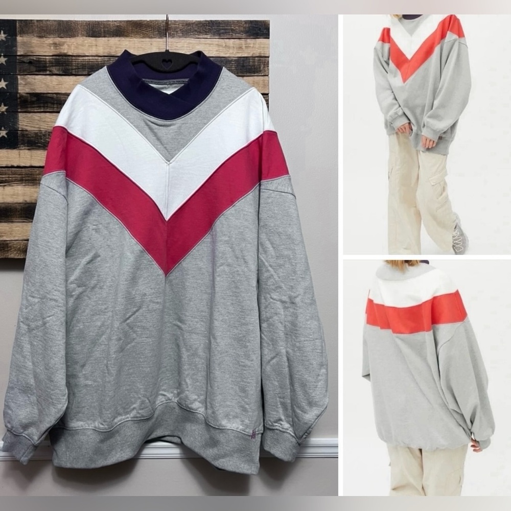 NWOT BDG Urban Outfitters London Mock Neck Sweatshirt
